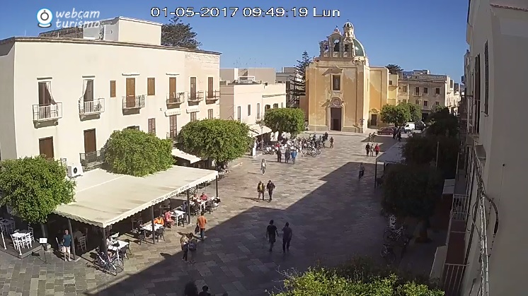 piazza madrice favignana